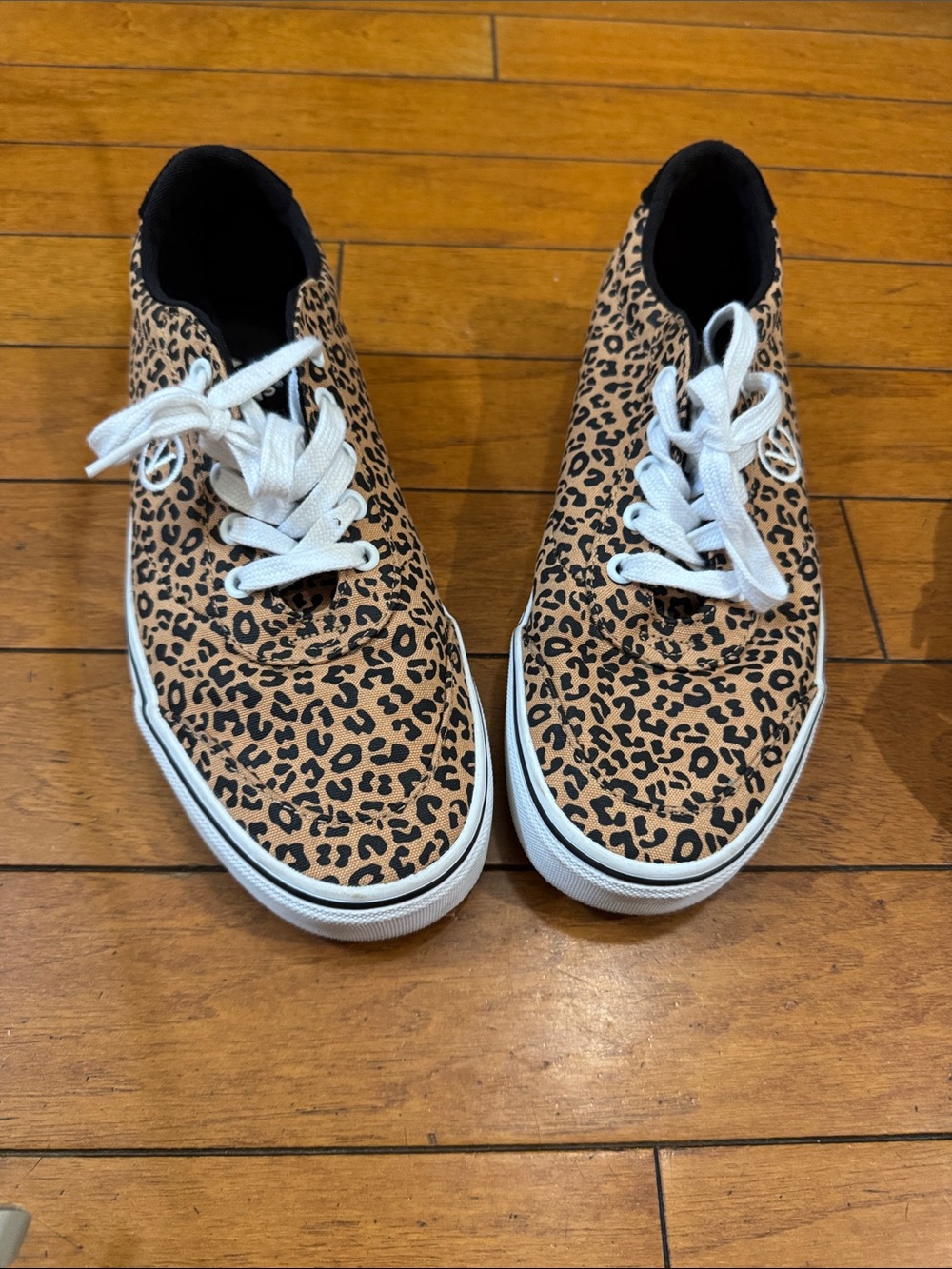 Vans Leopard Print Women's Lace-Up Sneakers - Tan/Black